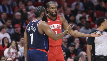 世界杯比赛直播地址-在与快船的交易谈判中，詹姆斯·哈登曾考虑重返火箭